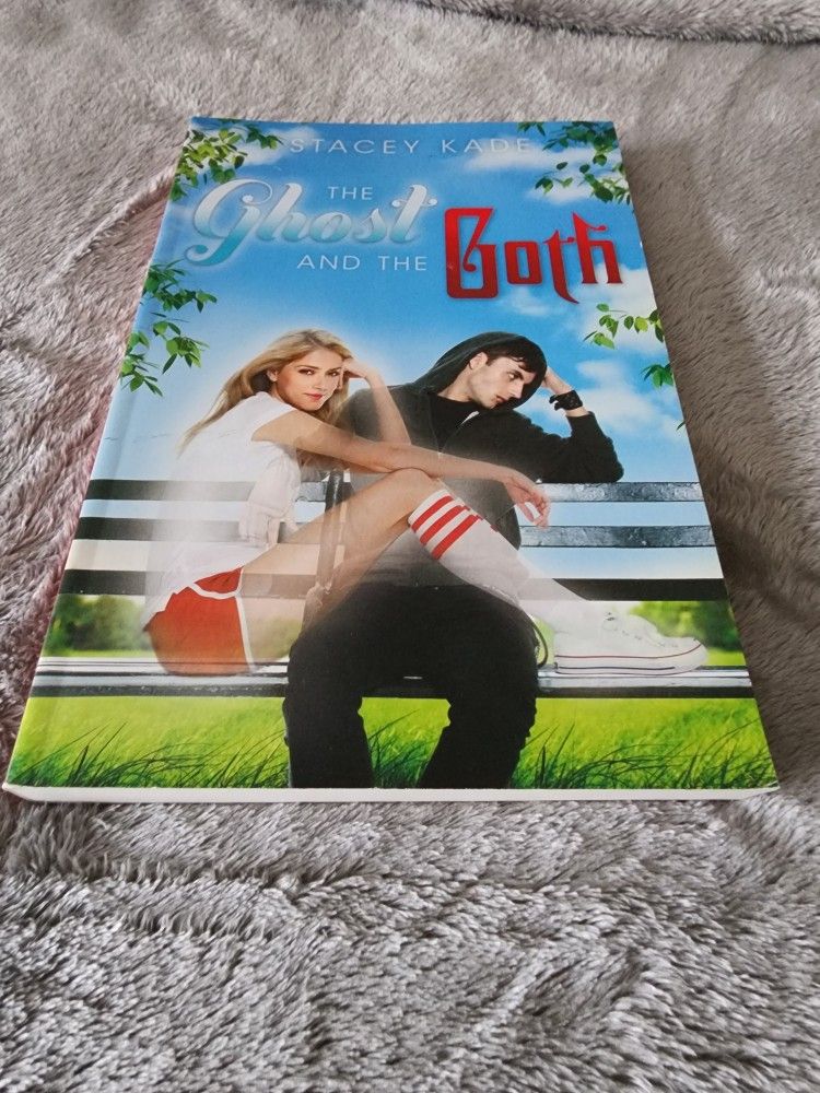The Ghost and the Goth by Stacey Kade (2011, Paperback)