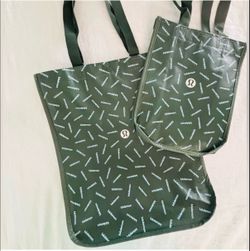 2 Lululemon Large & Small Reusable Shopping Bag 2023 Holiday Edition Green Set