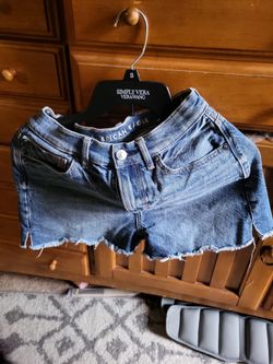 American Eagle ripped shorts