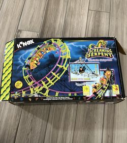 K’Nex Screamin Serpent Roller Coaster set