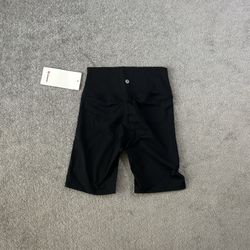 Lululemon high rise Shorts 4
