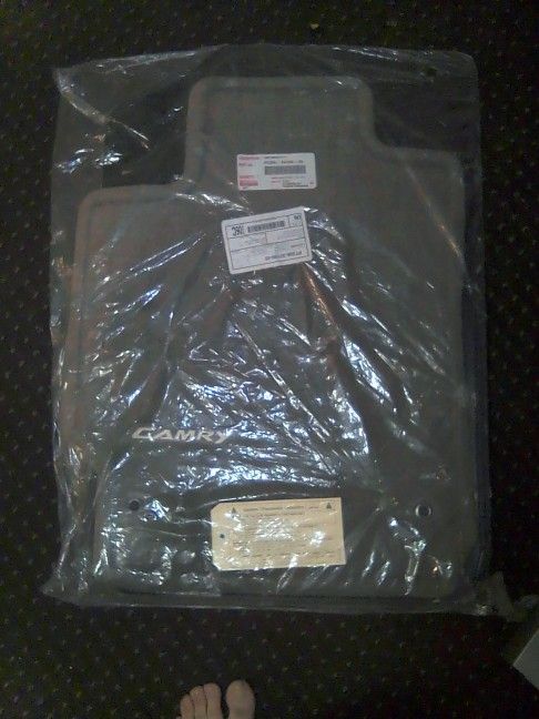 New Toyoto Camry Floor Mats(4 total) 2007-2011