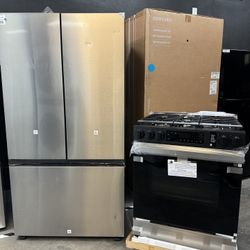 Samsung Bespoke Kitchen Set - Refrigerator & Range 