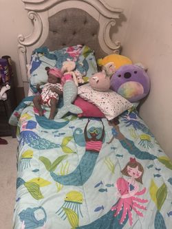 Twin Size Bed
