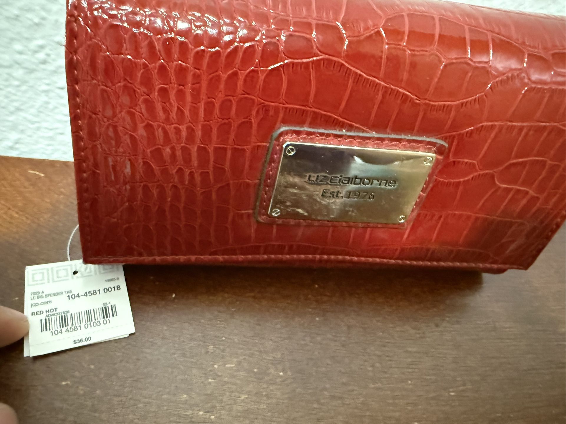 Woman’s Wallet