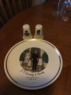 Collectible plate