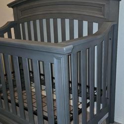 Oxford Baby Richmond 4-1 Baby Crib