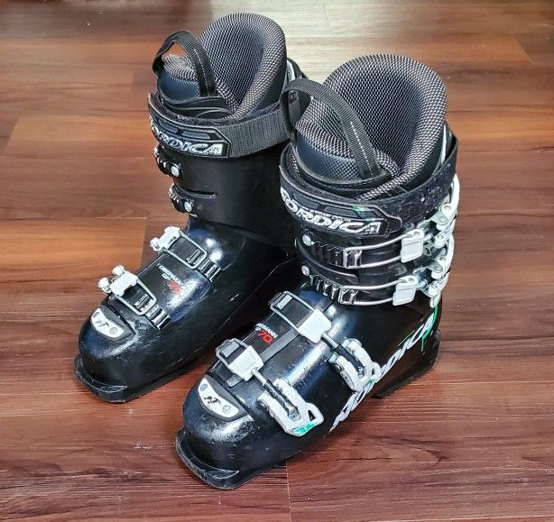 Kids Ski Boots