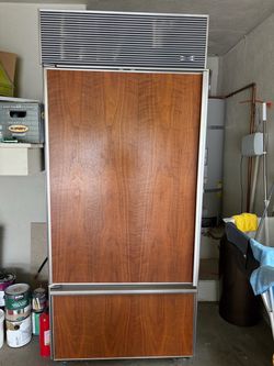 Sub-Zero 650/F Built-In Refrigerator – Works Well – $600 OBO – San Marino