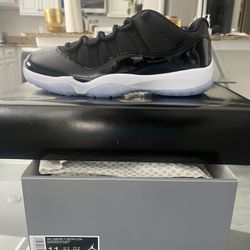 Space Jam Low. Size 11