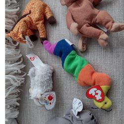 Vintage Collectable Toys Made For McDonald's. Set Of 4(Woolsy Not Included). All Are Dated 1993.