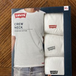 NWT Levi’s Men’s Crew Neck Premium Cotton Tee 3 Pack Size XL