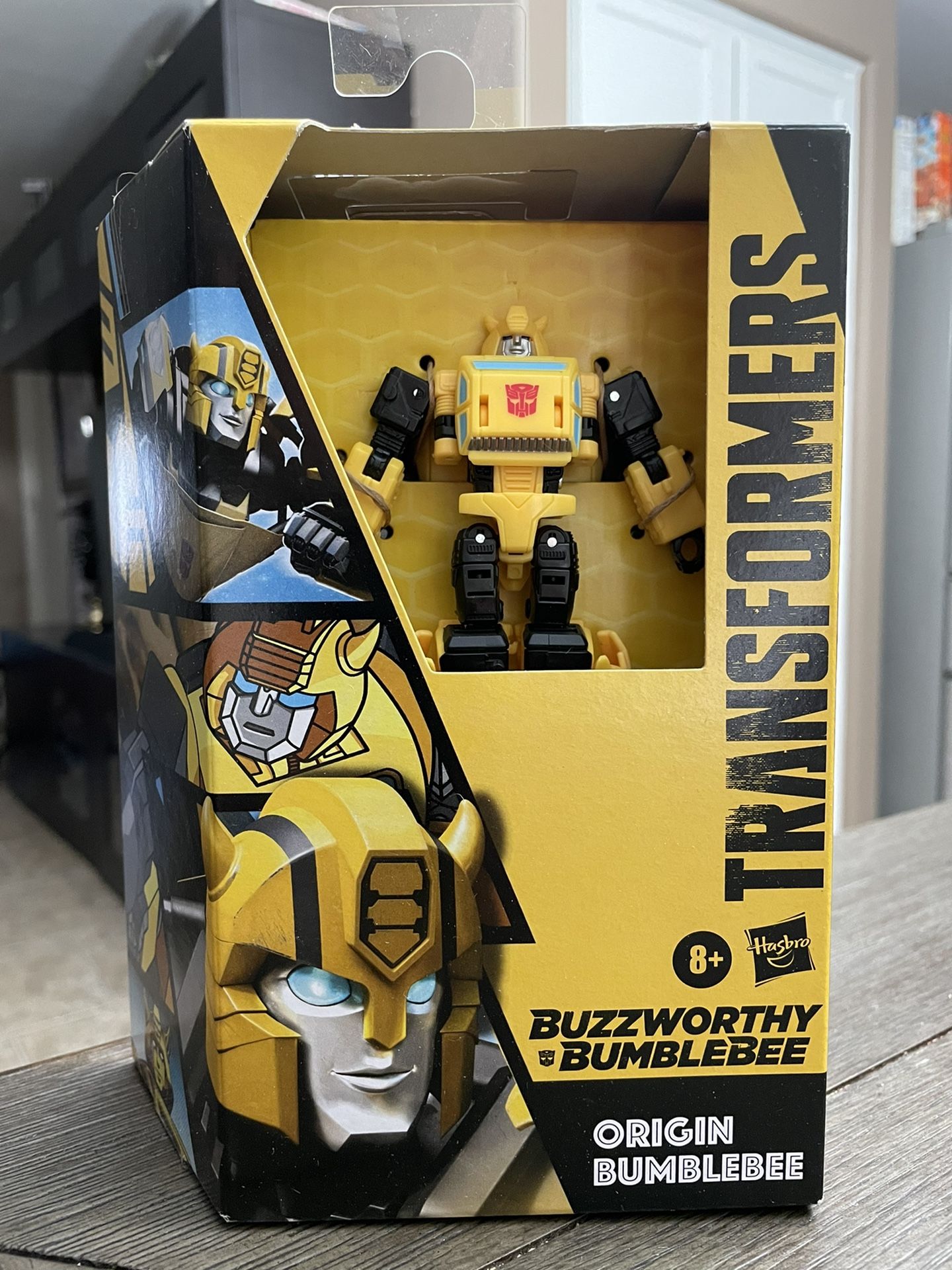 Buzzworthy Bumblebee ( Origin Bumblebee ) Transformers