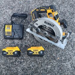 DeWalt DCS574 7-1/4in 20volt Circular Skil Saw Excellent 2 5.0 Bats Charg & new 24T blade. For Pick Up Fremont Seattle. No Low Ball Offers/Trades Plea