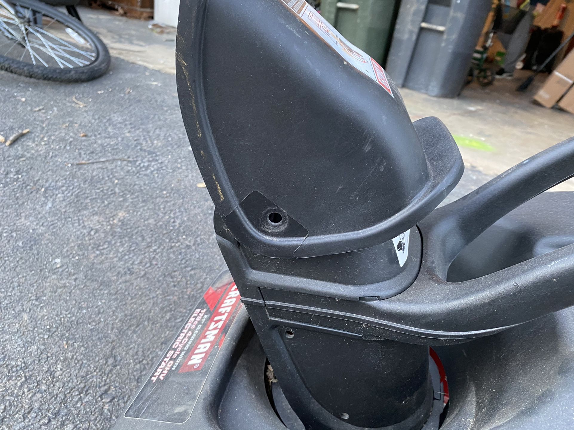 9 HP SNOWBLOWER-EXTREMELY HIGH QUALITY