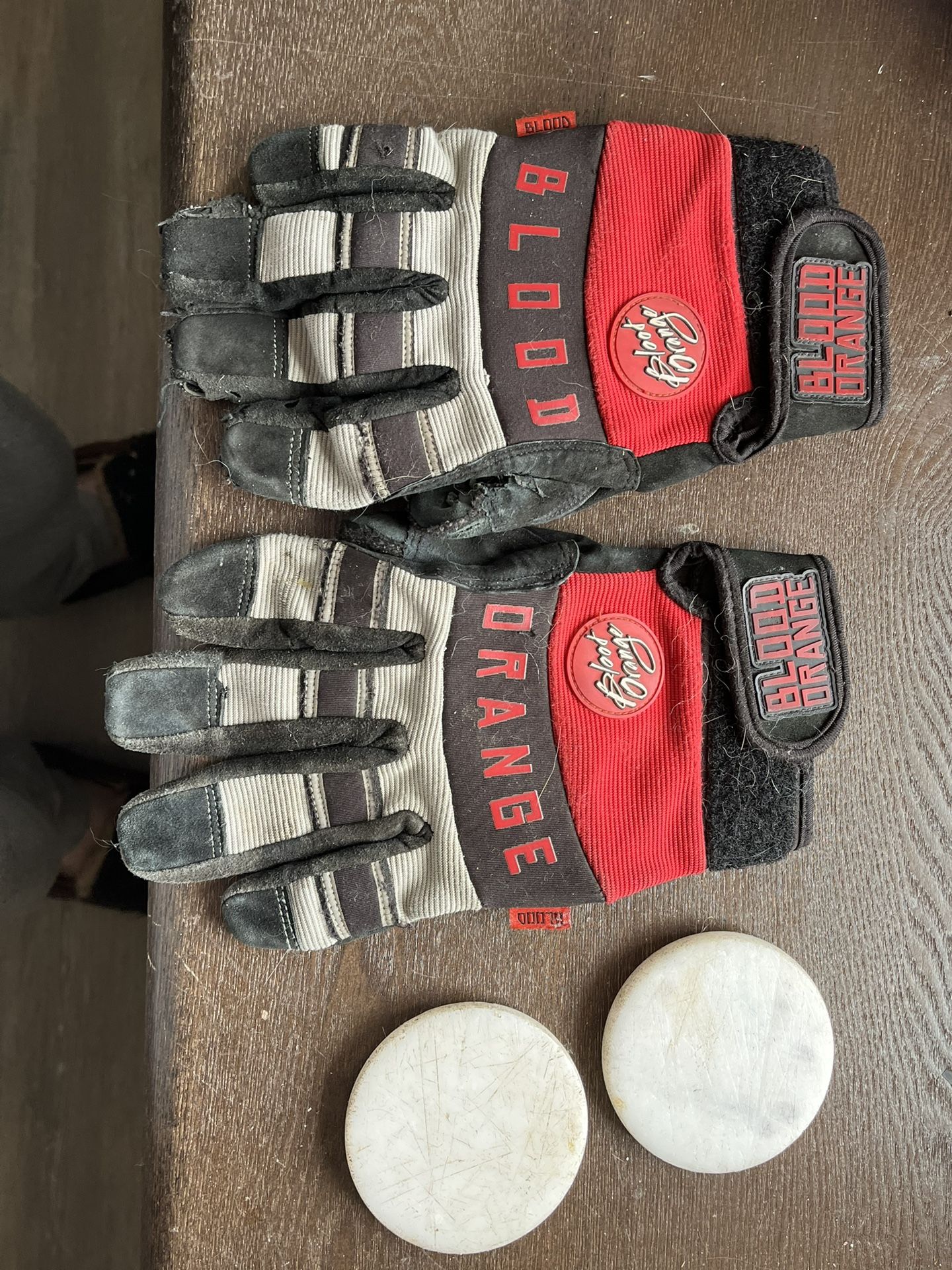 Blood Orange Slide Gloves + Extra Pucks