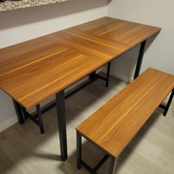 Table With Two Bench Seats