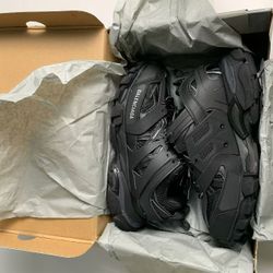 Balenciaga Track