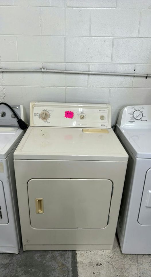 Kenmore Basic Dryer (Electric Dryer) - Multiple Cycles Energy Efficient