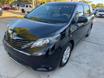 2013 TOYOTA SIENNA