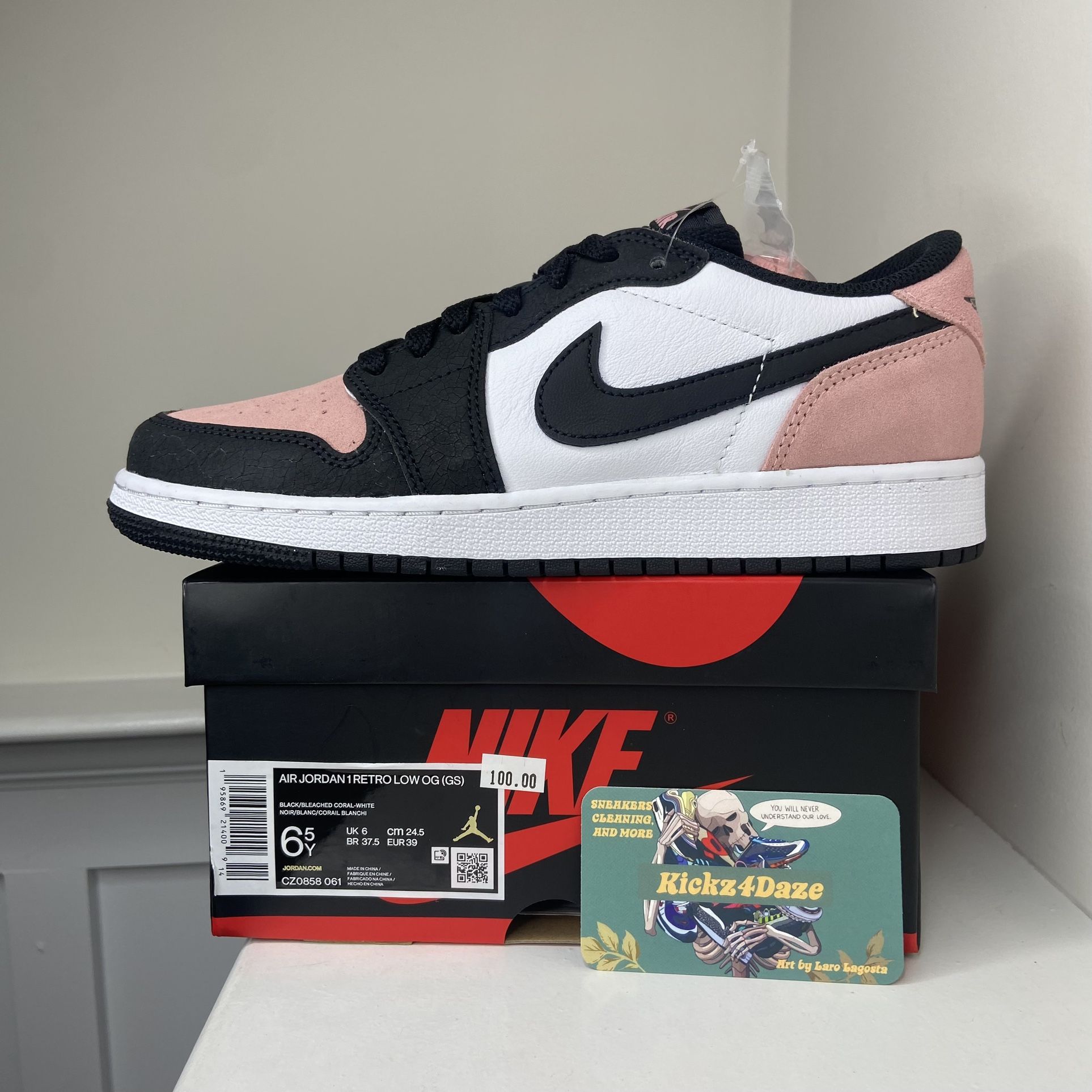 Nike Air Jordan 1 low OG Bleached Coral Size 6.5 GS 8 Womens
