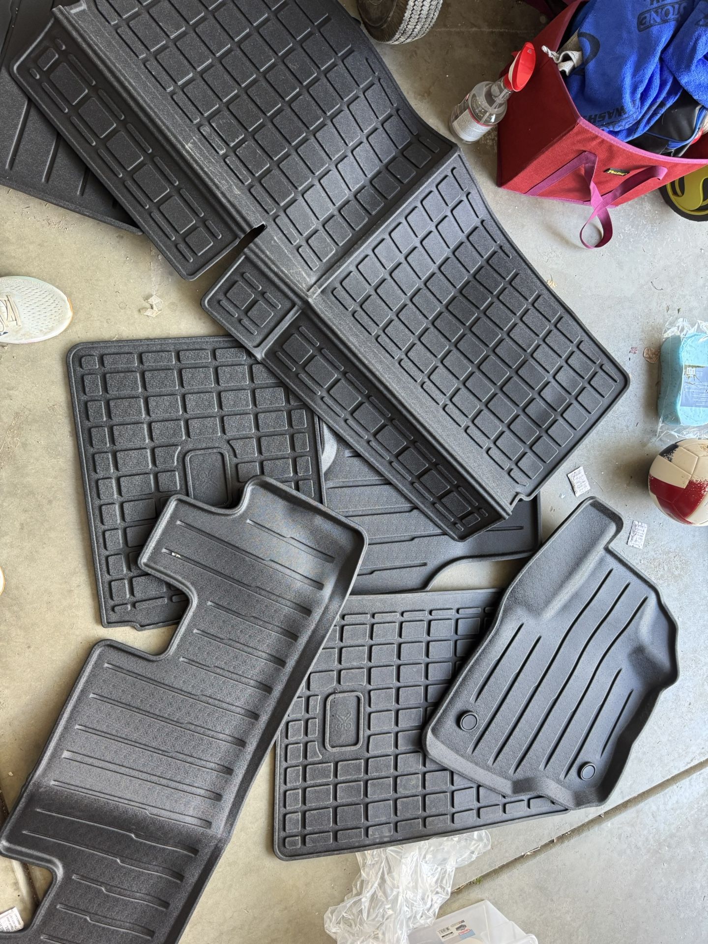 Accessories For Ford expedition - All Weather Mats, Etc