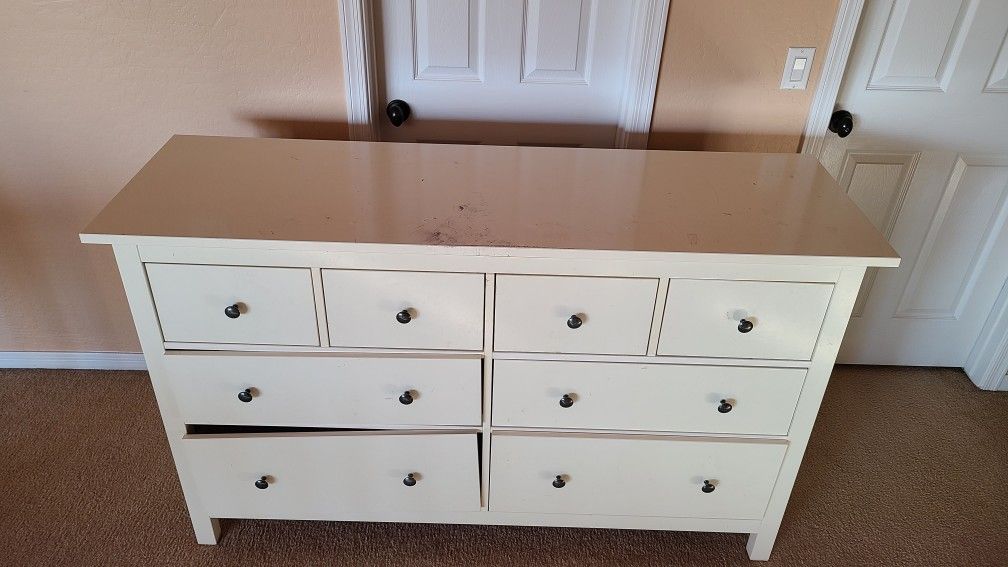 Large White Dresser for Sale in Maricopa, AZ OfferUp