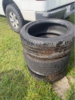 3 tires of 235/45/R18  Bridgestone Turanza EL440