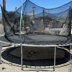 14 Ft Outdoor Trampoline
