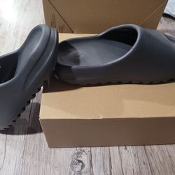 Yeezy Slides Granite