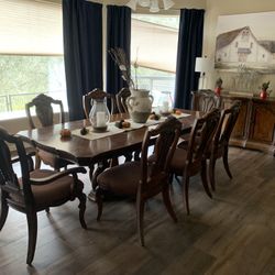 Tuscan Style 8 Person Dining Table With End Table Ashley