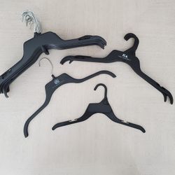 Black Hangers (20)