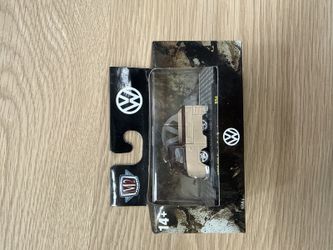 M2 Machines 1960 Volkswagen Single Cab Truck - Nuevo / New