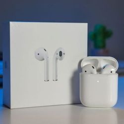  (2nd Generation) Apple AirPods, Wireless Ear Buds
