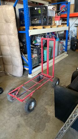 Dolly with wheels