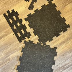 American Floor Mats Sport - 0.315 inch resistant rubber mats, intertwined rubber tiles (11 x 11 inches).