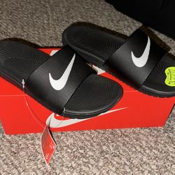 New Nike KAWA Slide Sandals Size 6Y
