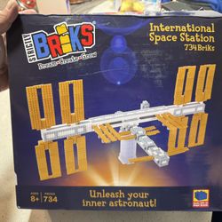 Strictly Briks - NASA Space Transportation System: International Space Station, 734 Pieces