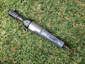 IMPACT RATCHET WRENCH 1/2"