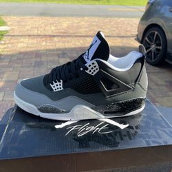 Air Jordan 4 “Fear” size 11
