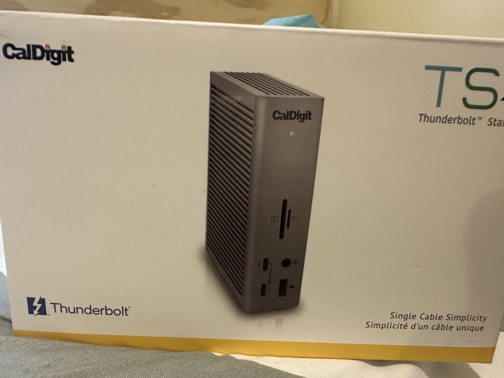 Thunderbolt station 4 caldigit TS4
