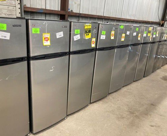 Thompson refrigerators 7.5 ft.³TFR725
