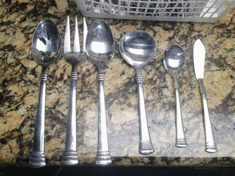 12 person silverwere set