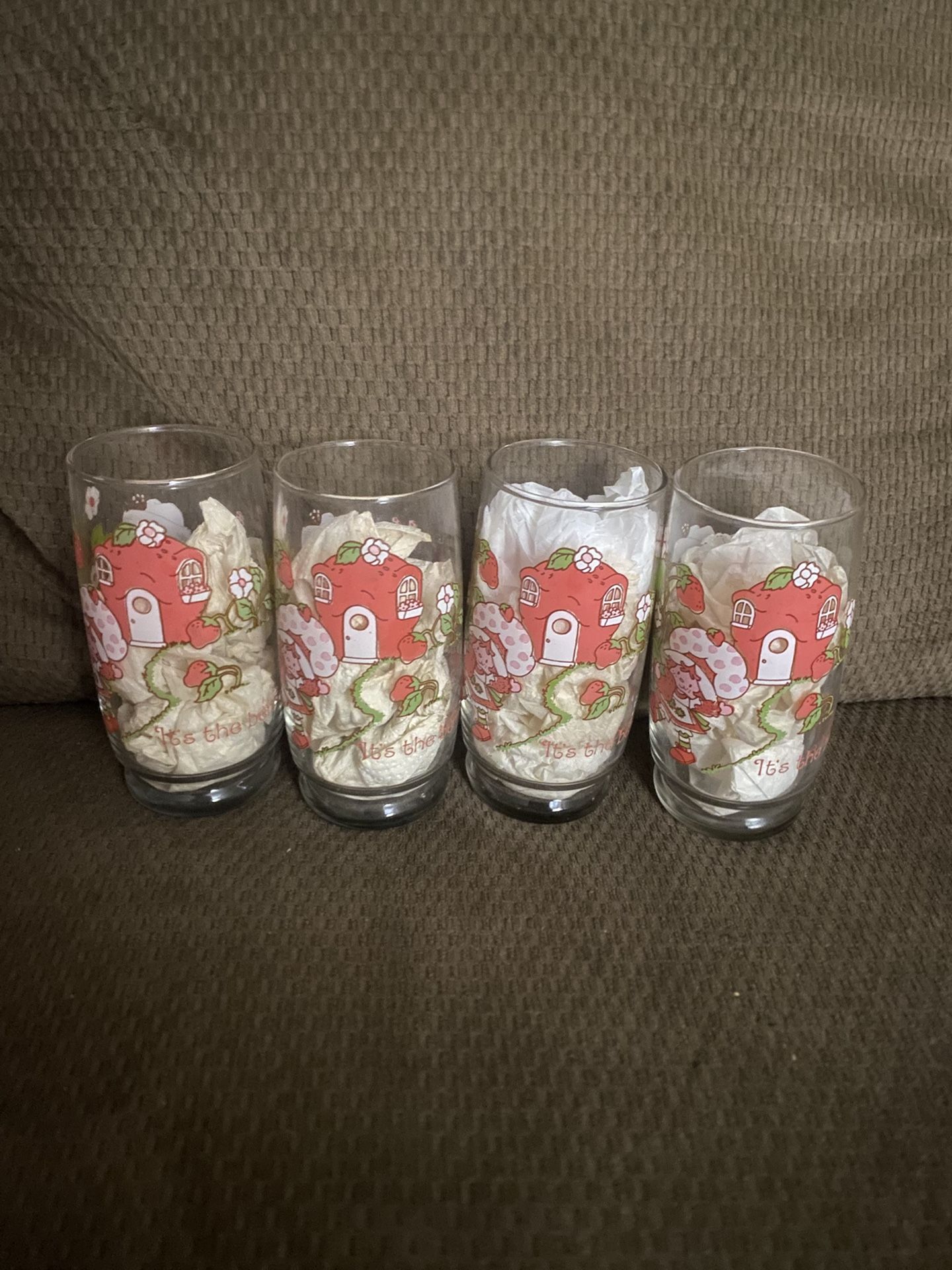 Vintage strawberry shortcake drinking glasses