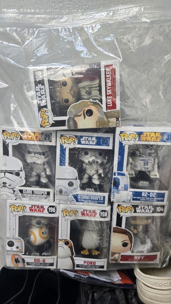 STAR WARS FUNKO POP AND DVD