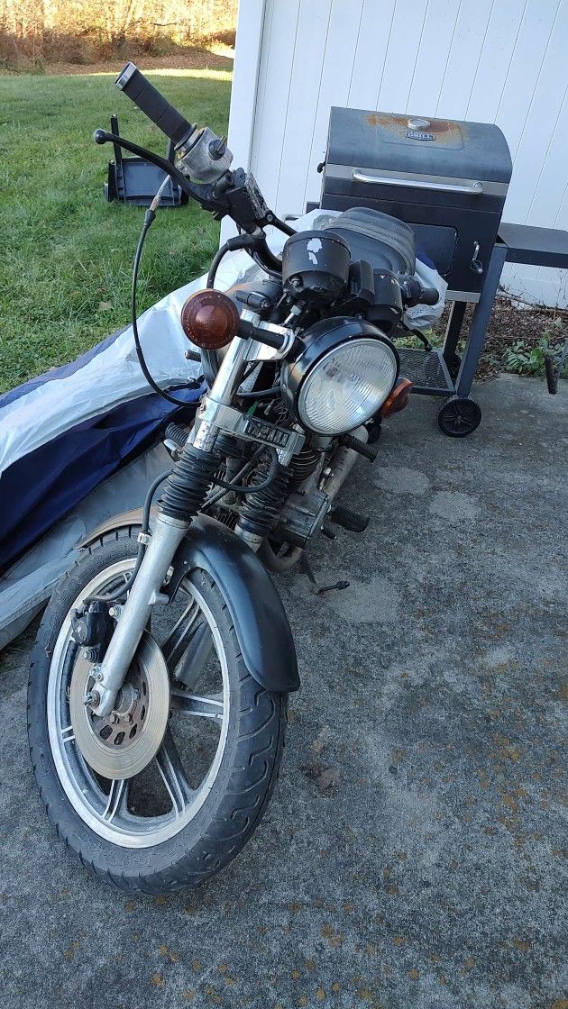 1981 Yamaha Xs400sh