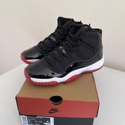 Air Jordan 11 Bred