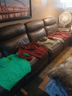 Hoodies and sweatpants brand new brand is Gildan