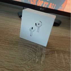 AirPod 4s (With noise Cancellation)
