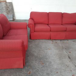SOFA RED 2PCS GOOD CONDITION